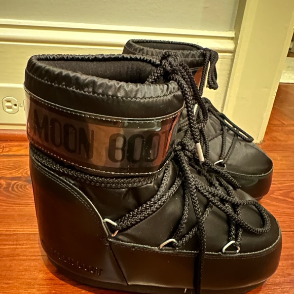 Moon Boot Black Snow Boot - Picture 2 of 5
